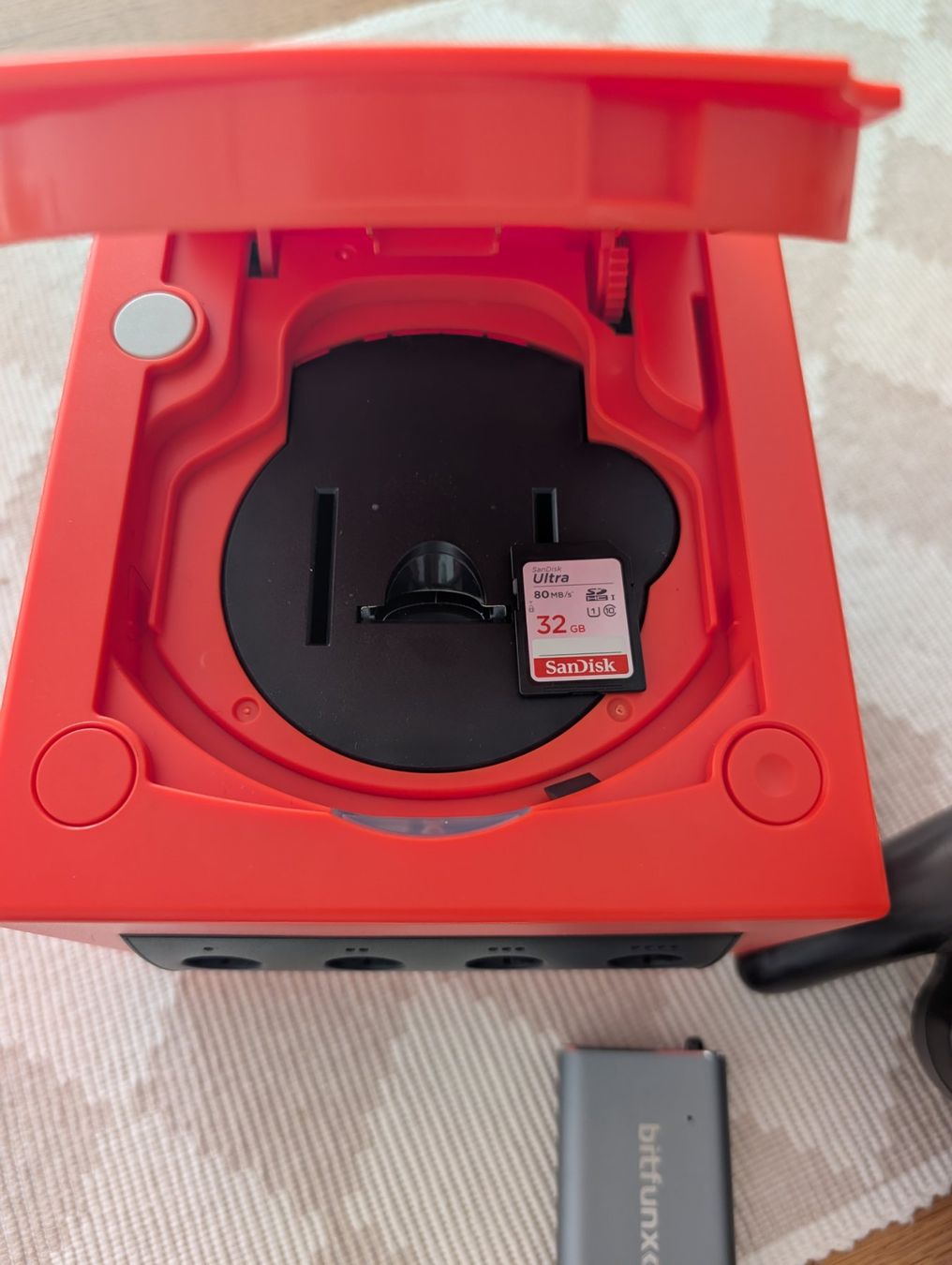 Nintendo Console: GameCube (Shell Mod) + Controller + HDMI + Zubehör – Usato da Volketswil venduto da iiimarioiii 1