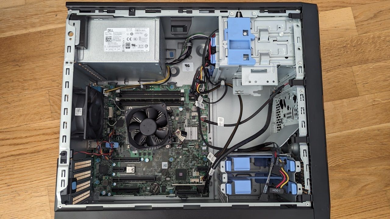 Dell Server: DELL POWEREDGE T130 / XEON / 8GB – Usato da Petit-Lancy venduto da darktechshop 2
