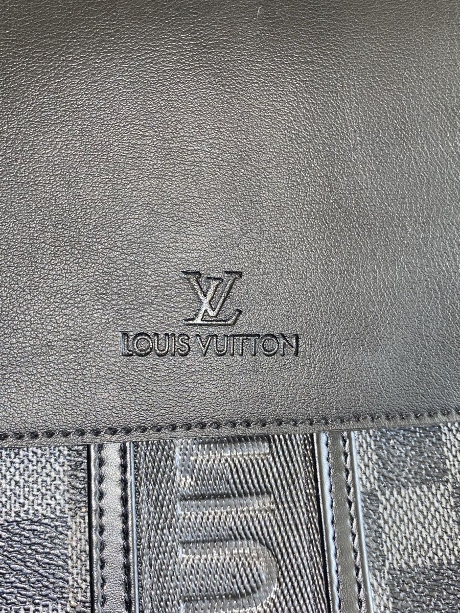 Louis Vuitton Altro in  Abbigliamento & Accessori: Sacoche Louis Vuitton – Nuovo (secondo la descrizione) da Genève venduto da ibrahim9dd17 2