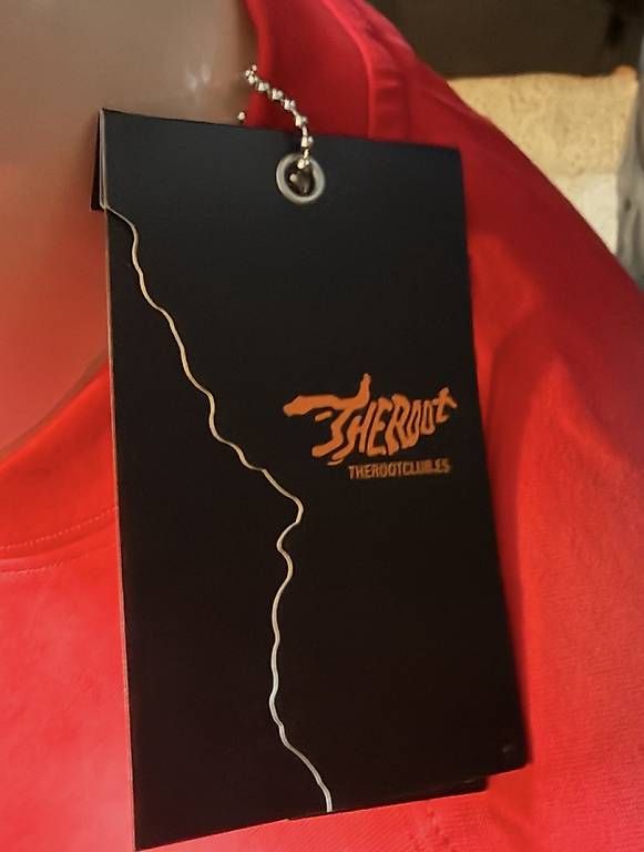 T-Shirts: The Root Tshirt – Neu und originalverpackt aus Wil SG von Annaleiin1420 1
