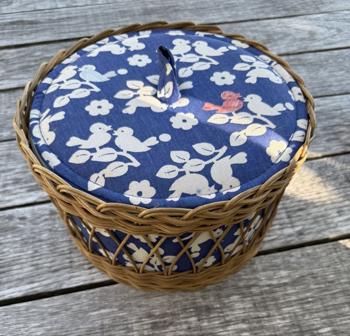 Altro per la casa: Vintage Näh Chörbli / Korb mit Deckel – Usato da Affoltern am Albis venduto da cherries