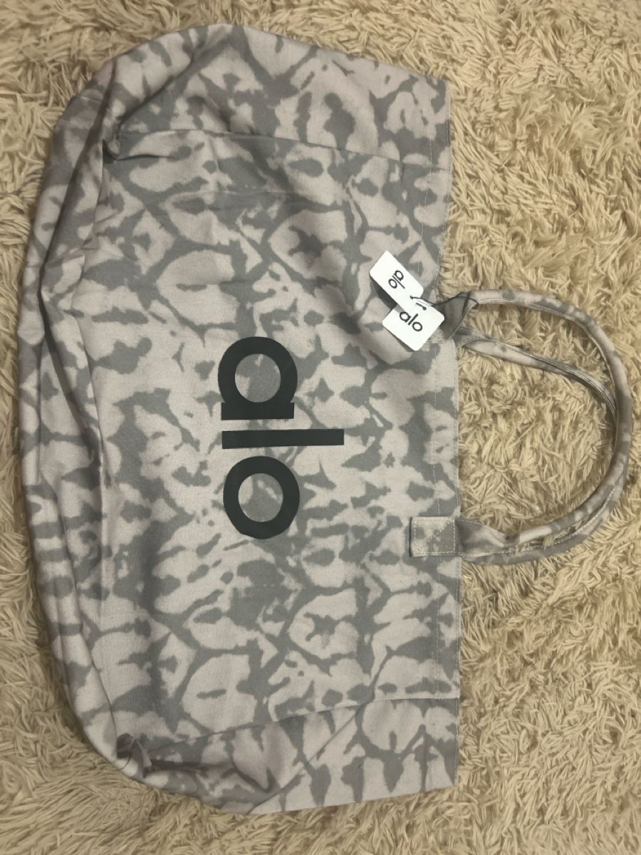 Alo Yoga Taschen: Alo yoga bag – Neu und originalverpackt aus Carouge GE von nad_7nrw
