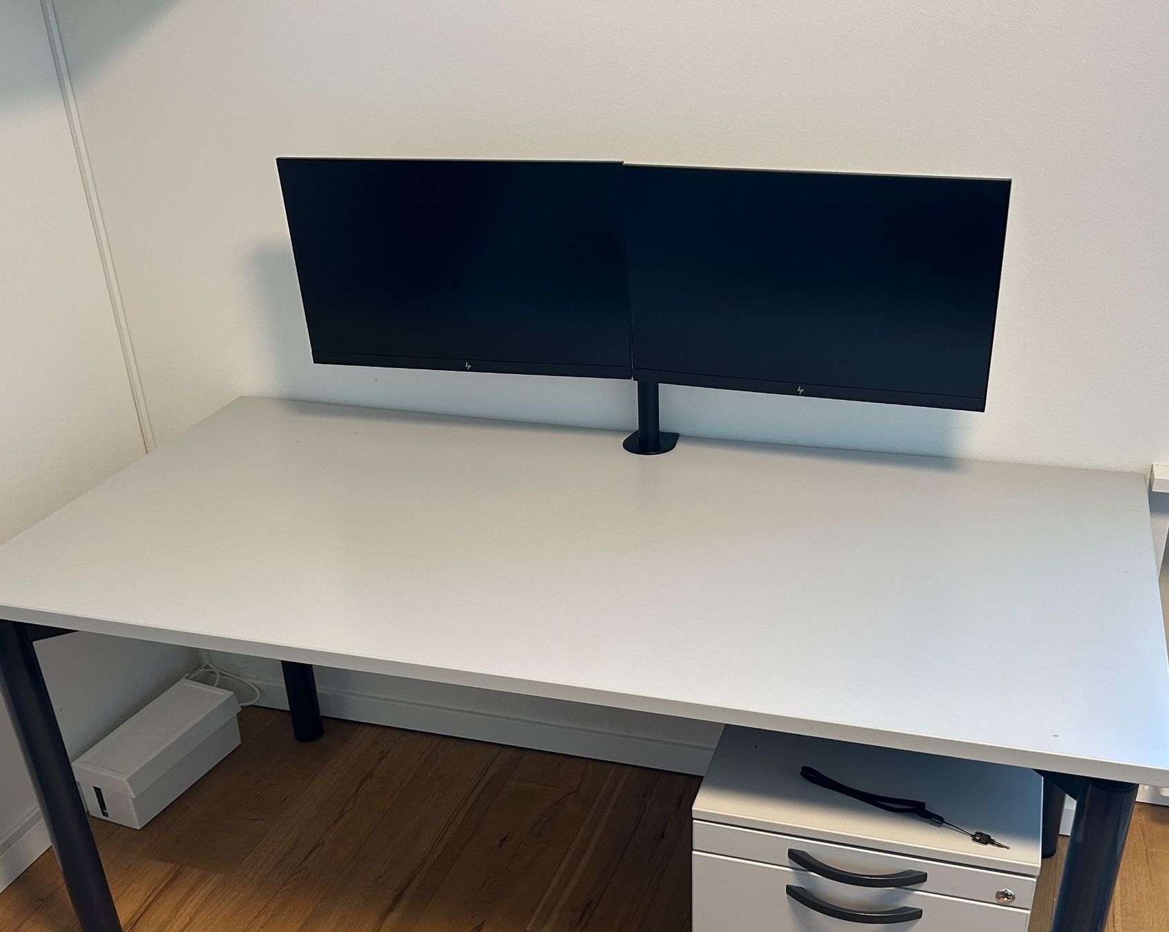 Hewlett Packard Monitor: Zwei HP 24" Monitore 2560x1440 – Usato da Kerzers venduto da ede_lstahl 7