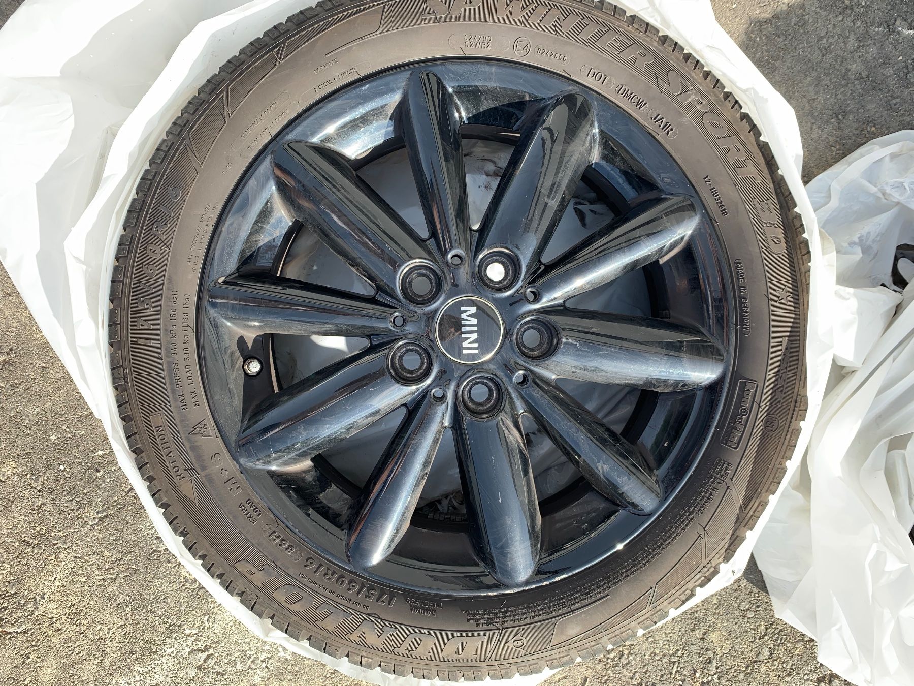 Mini Jantes: Jantes Mini Cooper x4 – D'occasion à Riaz par bru_2sfd 3