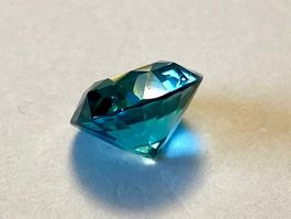 Grosser natürlicher Zirkon 7.17 Karat türkis Brillantschliff