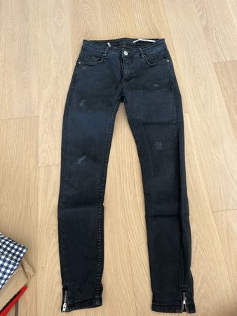 Zara Hose 34