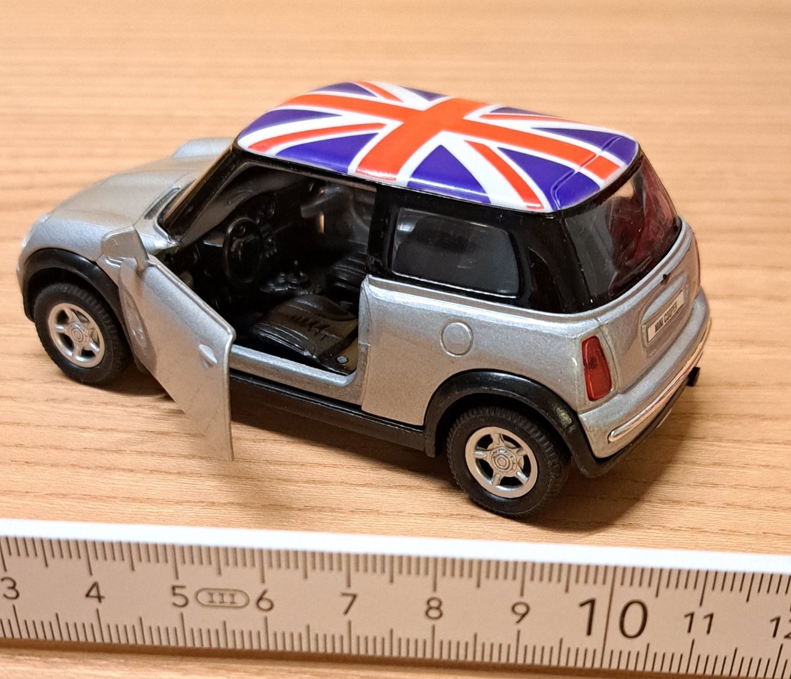 Cooper Modellini d'auto: Mini Cooper ( Welly ) – Usato da Dietlikon venduto da kosta.katoglou 1