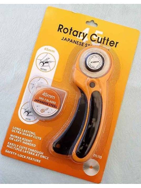 Coltelli da cucina: Rollmesser 45mm mit 5 Stk. Ersatzmesser – Nuovo e nell'imballaggio originale da St. Margrethen SG venduto da Plotterfolien-Shop 3