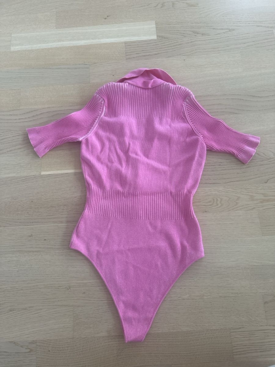 Jacquemus Tops: Jacquemus Body 38 – Gebraucht aus Ostermundigen von jurz 1