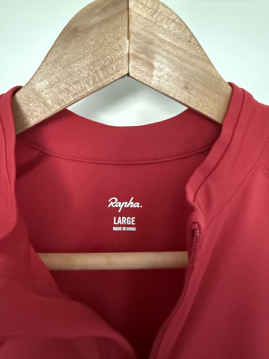 Rapha Canottiere & Pantaloni: Rapha Core Jersey - Cycling Trikot Grösse L rot – Usato da Duggingen venduto da Rofeman 2