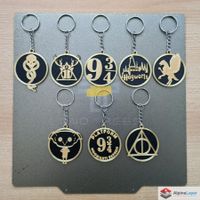 Platform 9¾ Keychain Black Gold 3D Printed