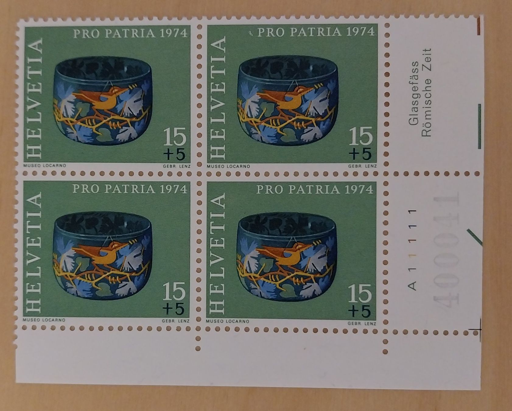 Tutti i francobolli: ProPatria - bloc de 4 1974 NON OBLITERE – Nuovo (secondo la descrizione) da Bussigny venduto da jaqual