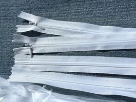 Reissverschlüsse   2x  1 meter    top Qualität   verdeckt