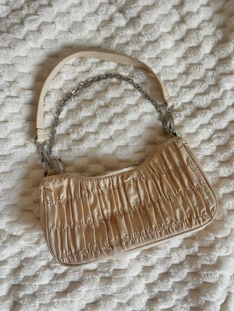 Bershka Schultertasche beige