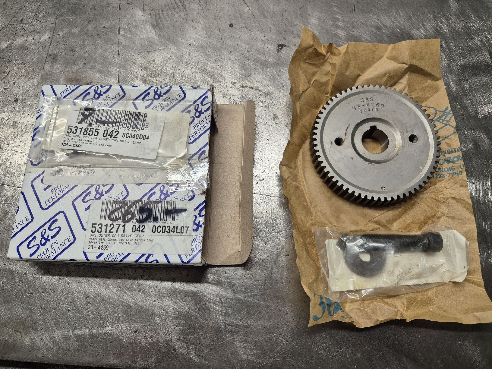Harley-Davidson Alle Motorradersatzteile: Pignon arbre à cames Harley-Davidson S&S – Neu und originalverpackt aus Le Locle von CHEGUA