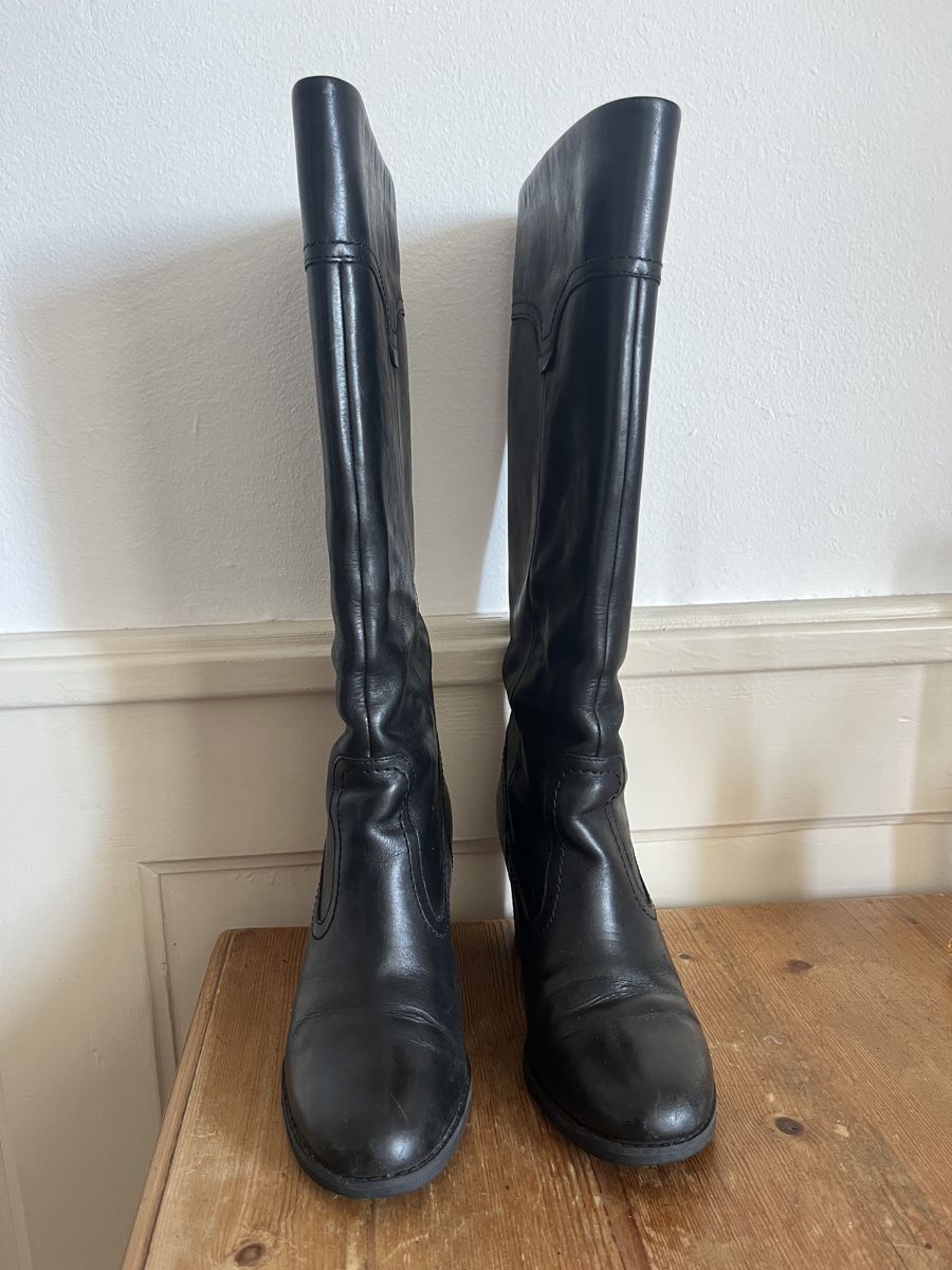 Timberland Scarpe da donna: Timberland Lederstiefel, Schwarz, Gr. 38.5 – Usato da Zürich venduto da Clara_Ma1 1