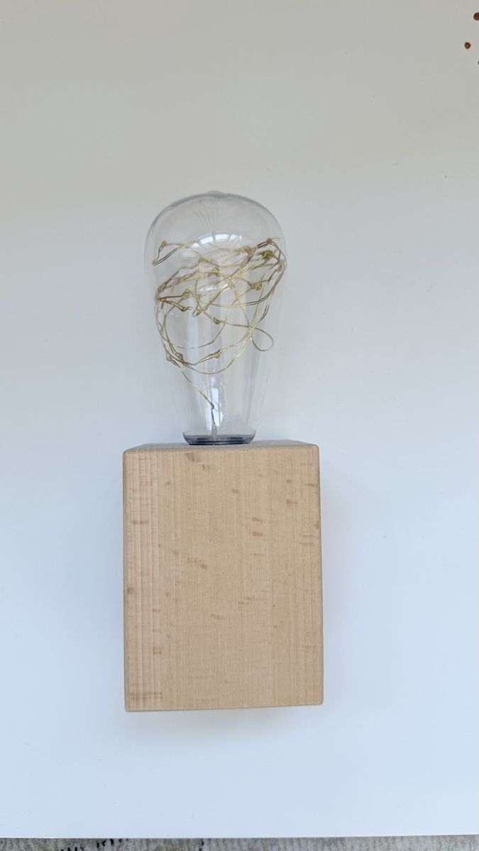 Tutte le decorazioni: Lampe mit LED Lichterkette und Holzsockel – Nuovo (secondo la descrizione) da Luzern venduto da ann_rk7y 1