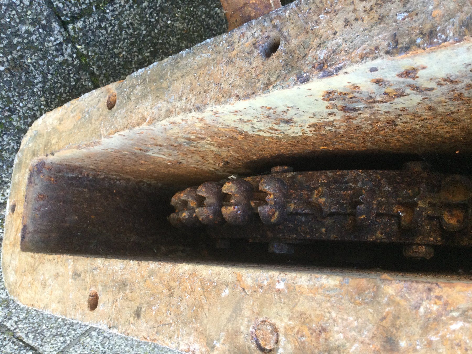 Outils anciens: Alte gebrauchter kleine Wassertrubine – D'occasion à Wangen SZ par kuriosum12 6