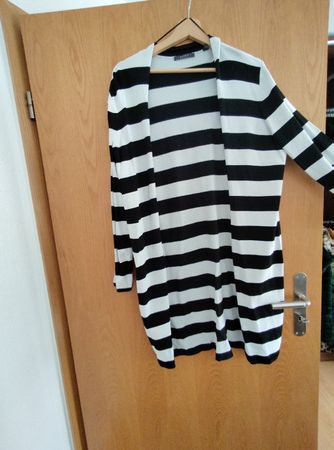 Esprit Strickjacke, Gr. XXL, schwarz-weiss gestreift, Top!