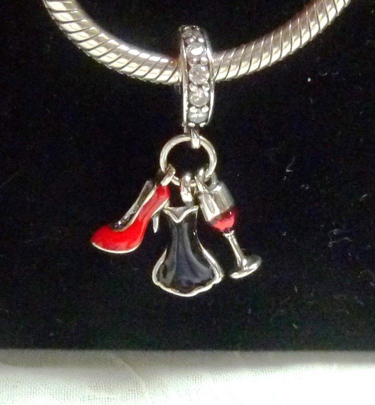 Ciondoli: Charm für Armbänder. – Nuovo e nell'imballaggio originale da Lamboing venduto da Qtrica 4