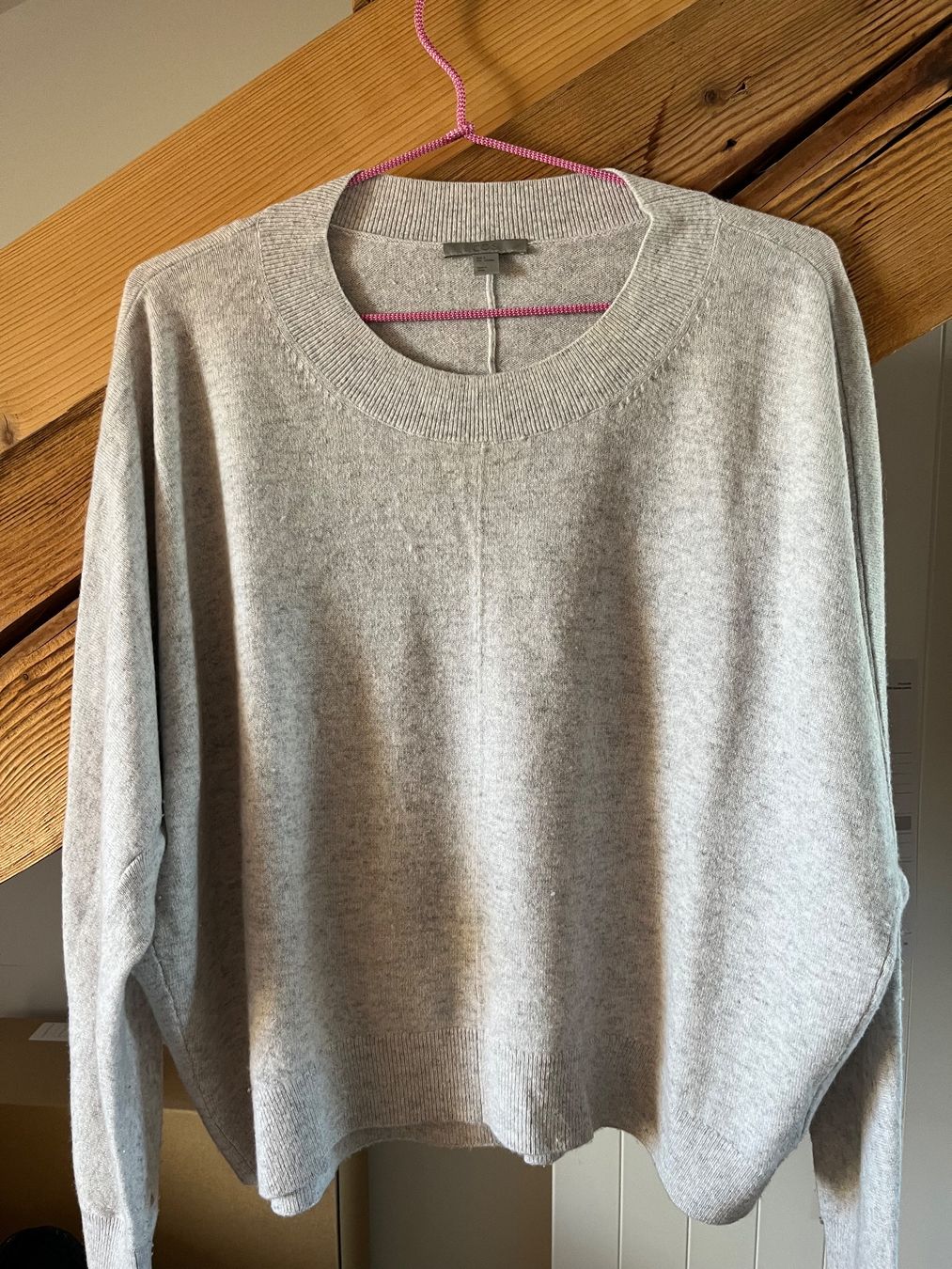 Cos Pullover & Sweatshirts: Pull cachemire COS gris clair, taille S – Gebraucht aus Lausanne von alcd_1005