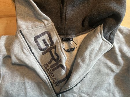 Felpa Grin&Bear con cappuccio grigia taglia XL usata