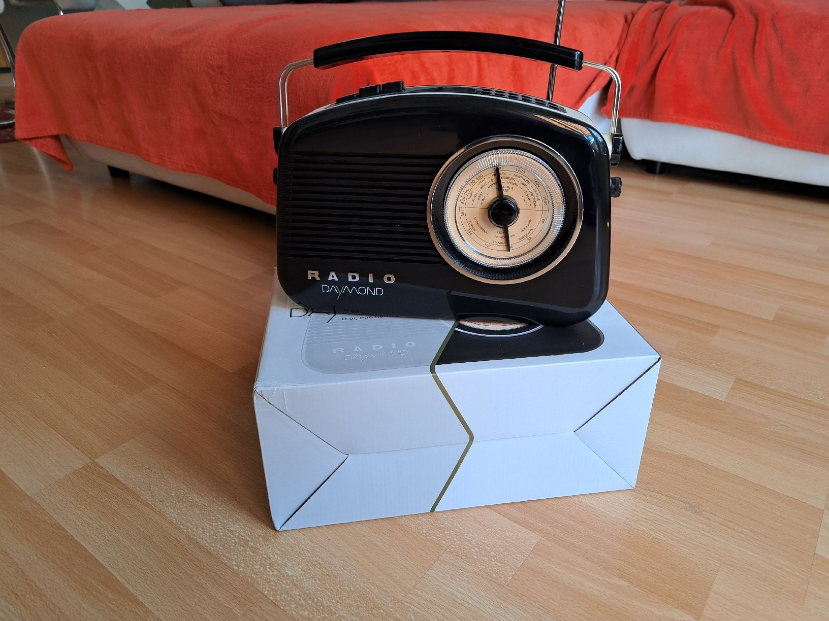 Radios: Radio Neu – Neu und originalverpackt aus Gommiswald von Cyndi5
