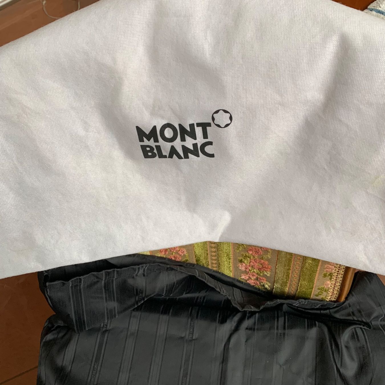 Montblanc Koffer & Taschen: Valigetta in pelle Montblanc, verde scuro. – Neu und originalverpackt aus Allschwil von pcar25 9