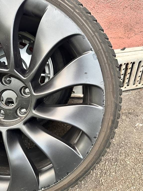 Cerchioni: Tesla Model Y 21'' Uberturbine  – Usato da Emmen venduto da MSport111 1