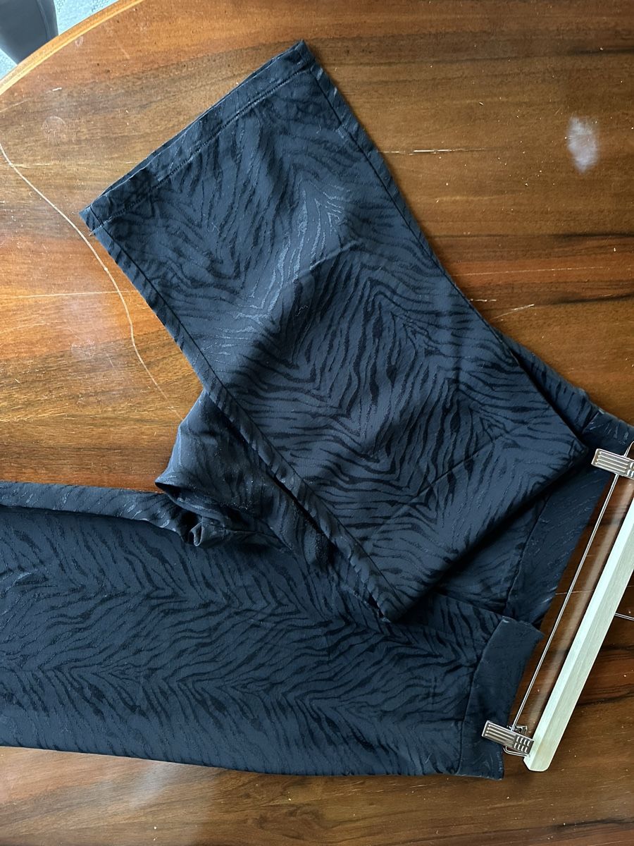 Pull&Bear Pantaloni: Pull&Bear Hose, Grösse M, schwarz mit Muster, elegant – Nuovo (secondo la descrizione) da Zürich venduto da san_828b 3