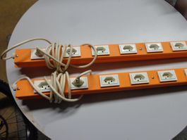 Steckleisten orange 2 mal 9 Steckeinheiten 95x5x4 cm