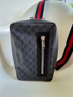 Gucci Umhängetasche schwarz GG Supreme guter Zustand