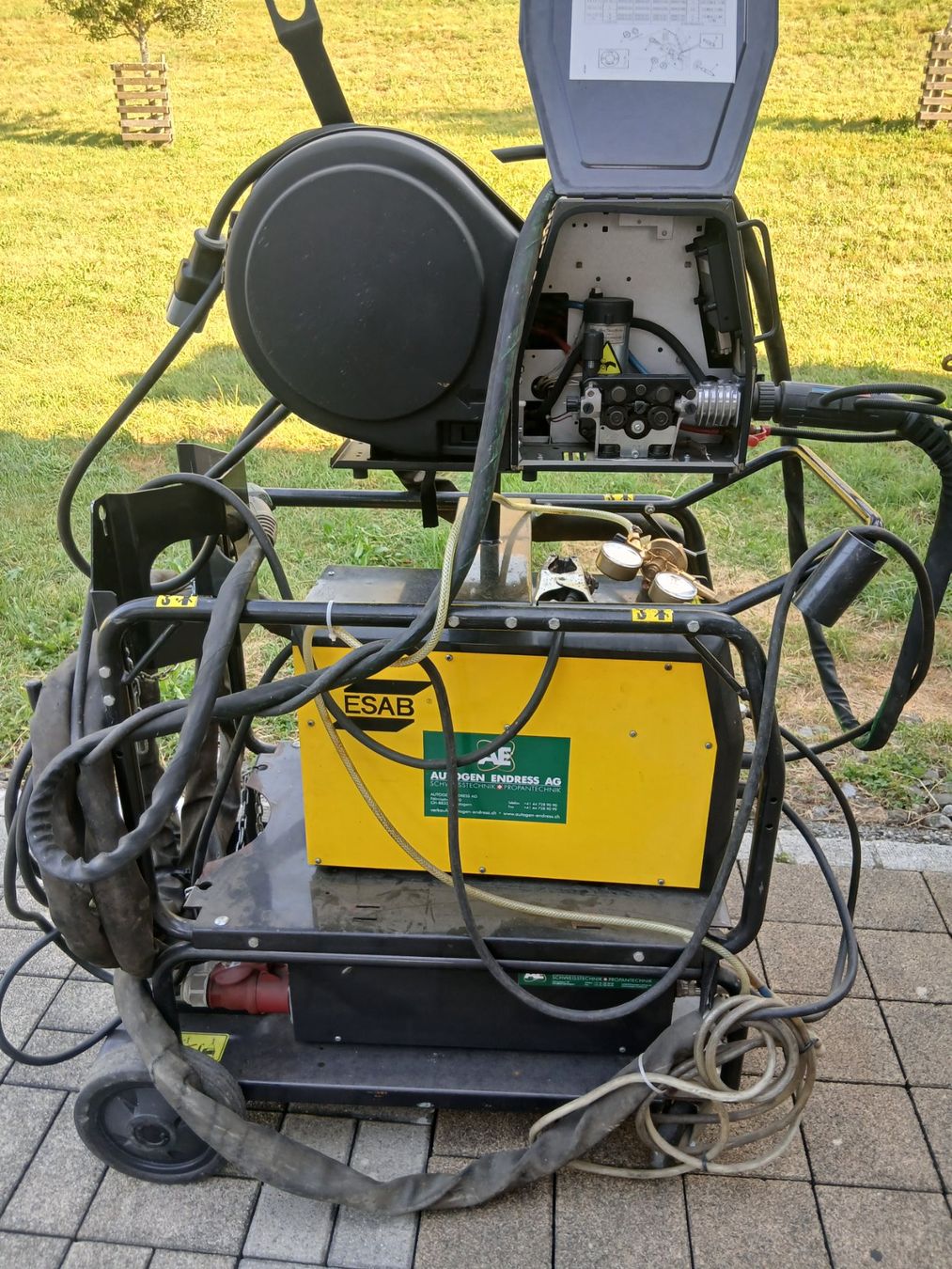 Esab Löten & Schweissen: ESAB Schweissanlage – Defekt aus Freienbach von Suurer 1