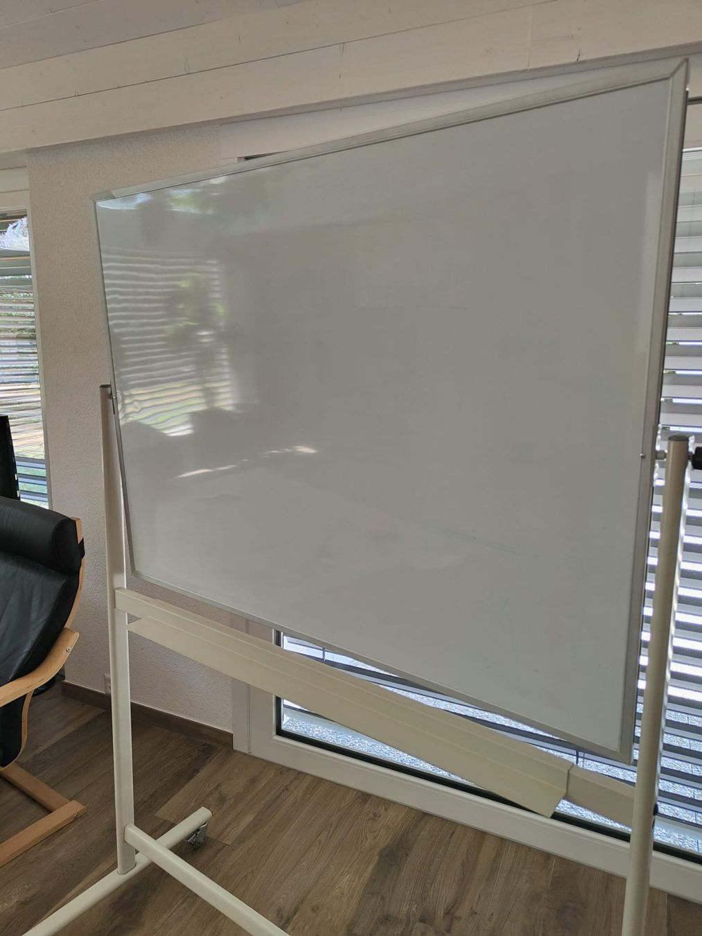 Tableaux: Tableau blanc professionnel double face sur roulettes – D'occasion à Develier par starcustomer 1