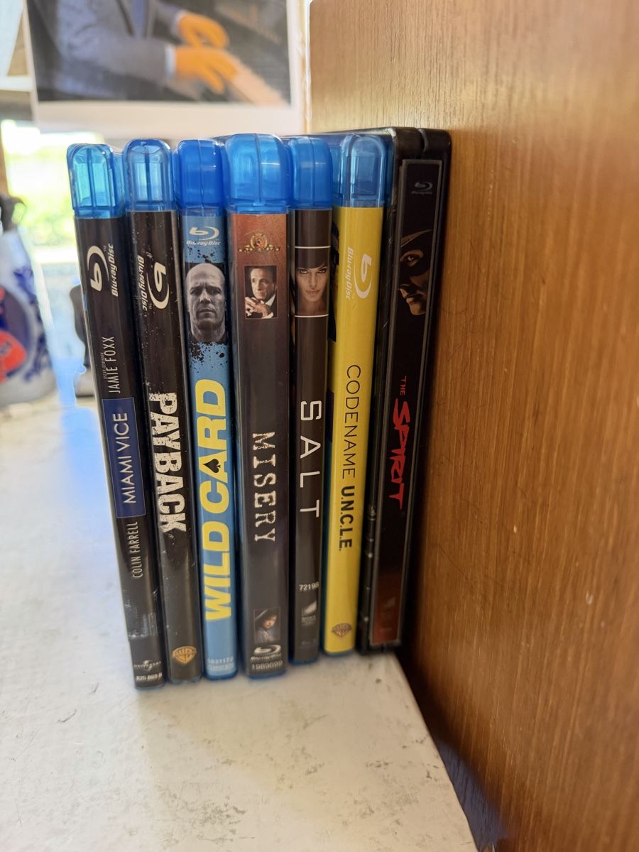 Tutti i DVDs: 7 Blu-Rays (Action und Thriller) – Usato da Dietikon venduto da Buchantiqdietikon