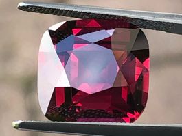 PYROPE ALMANDINE GRANAT  rot cushion  10.01cts   Sri Lanka