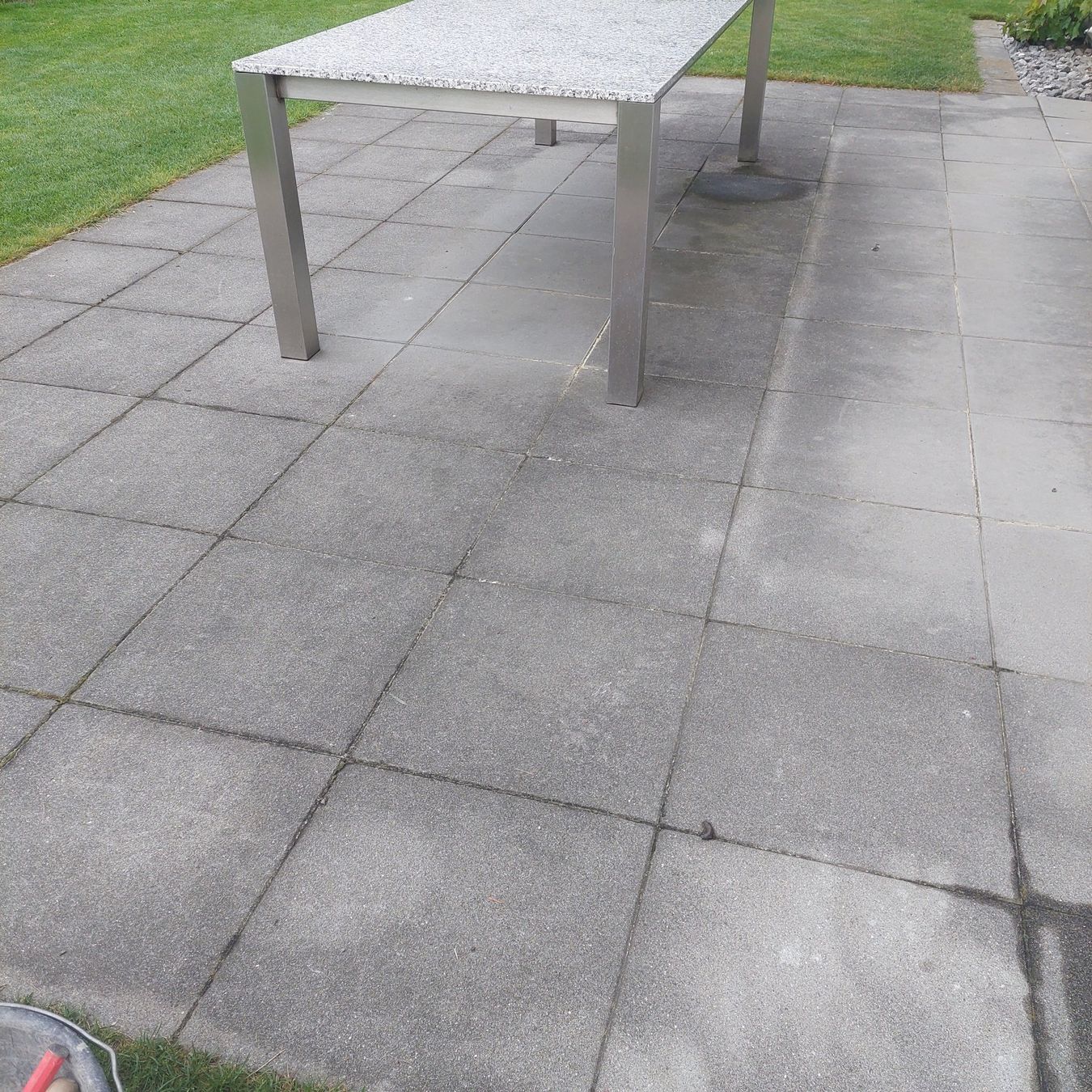 Bodenbeläge: Betonplatten / Gartenplatten / Platten – Gebraucht aus Gossau SG von Gardener 8