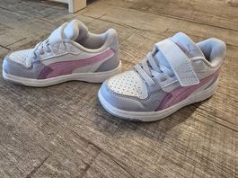Puma Turnschuhe Gr. 25