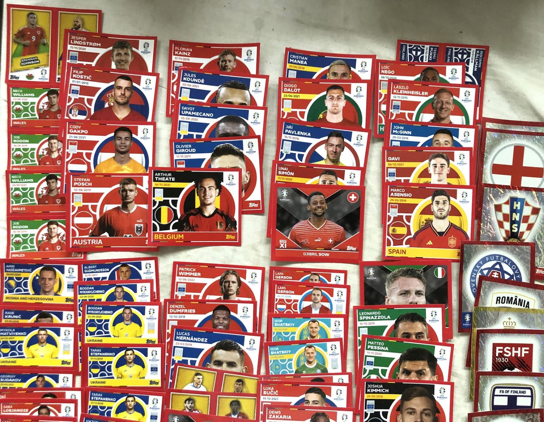 Topps Carte collezionabili: 112x Topps - Sticker - EM 2024 – Usato da Schaffhausen venduto da durruti 1