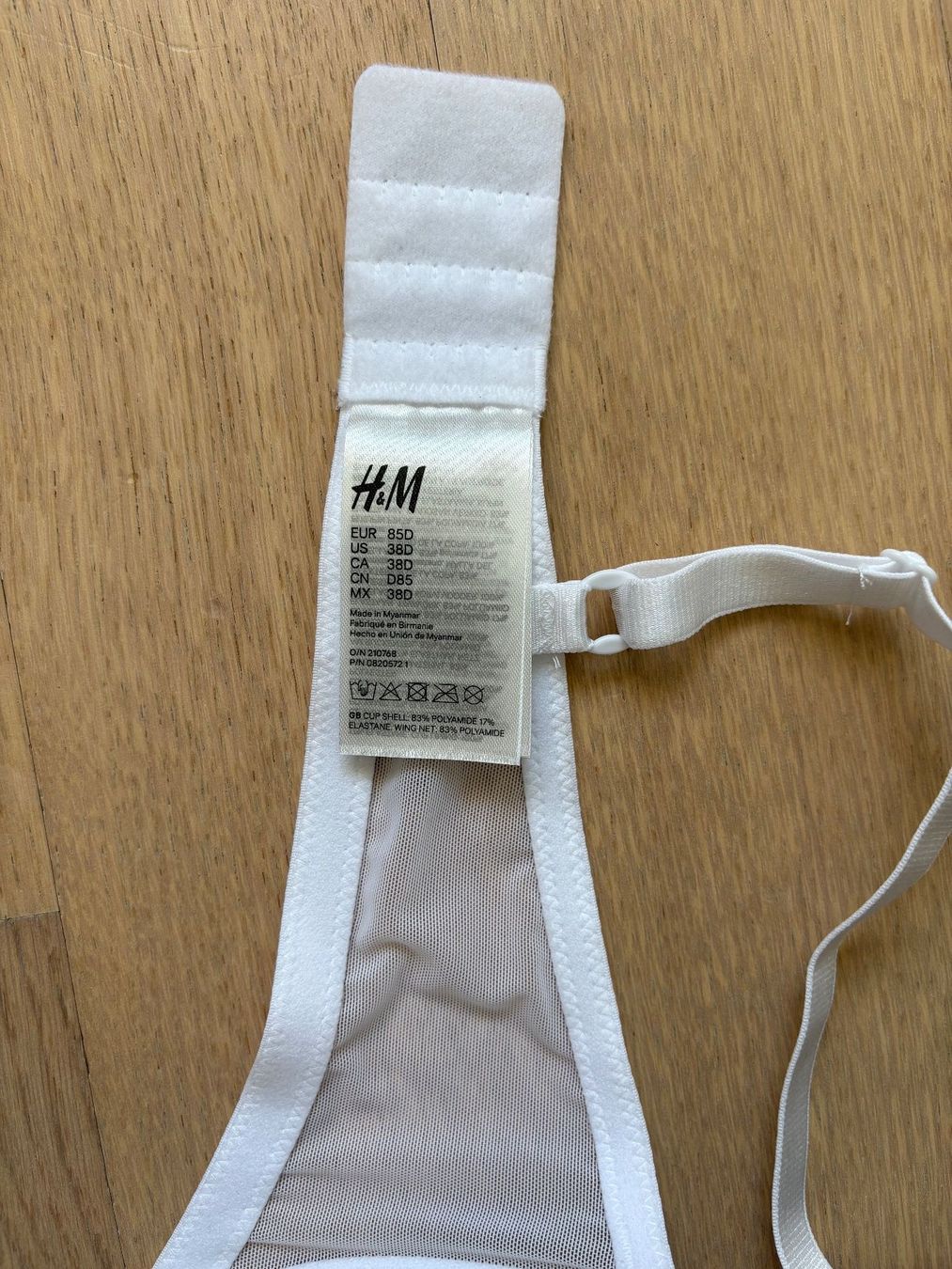 H&M Sonstige Unterwäsche: NEU BH Gr. 85D – Neu (gemäss Beschreibung) aus Gossau SG von Black-Queen 3