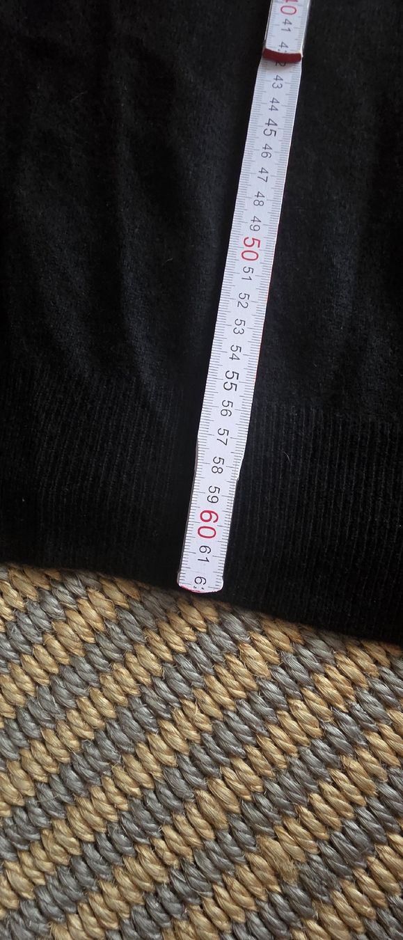 Repeat Pulls & Sweat-shirts: Repeat V-Ausschnitt schwarz 100% Kaschmir – Neuf (Voir description) à Riedikon par Winter21. 3