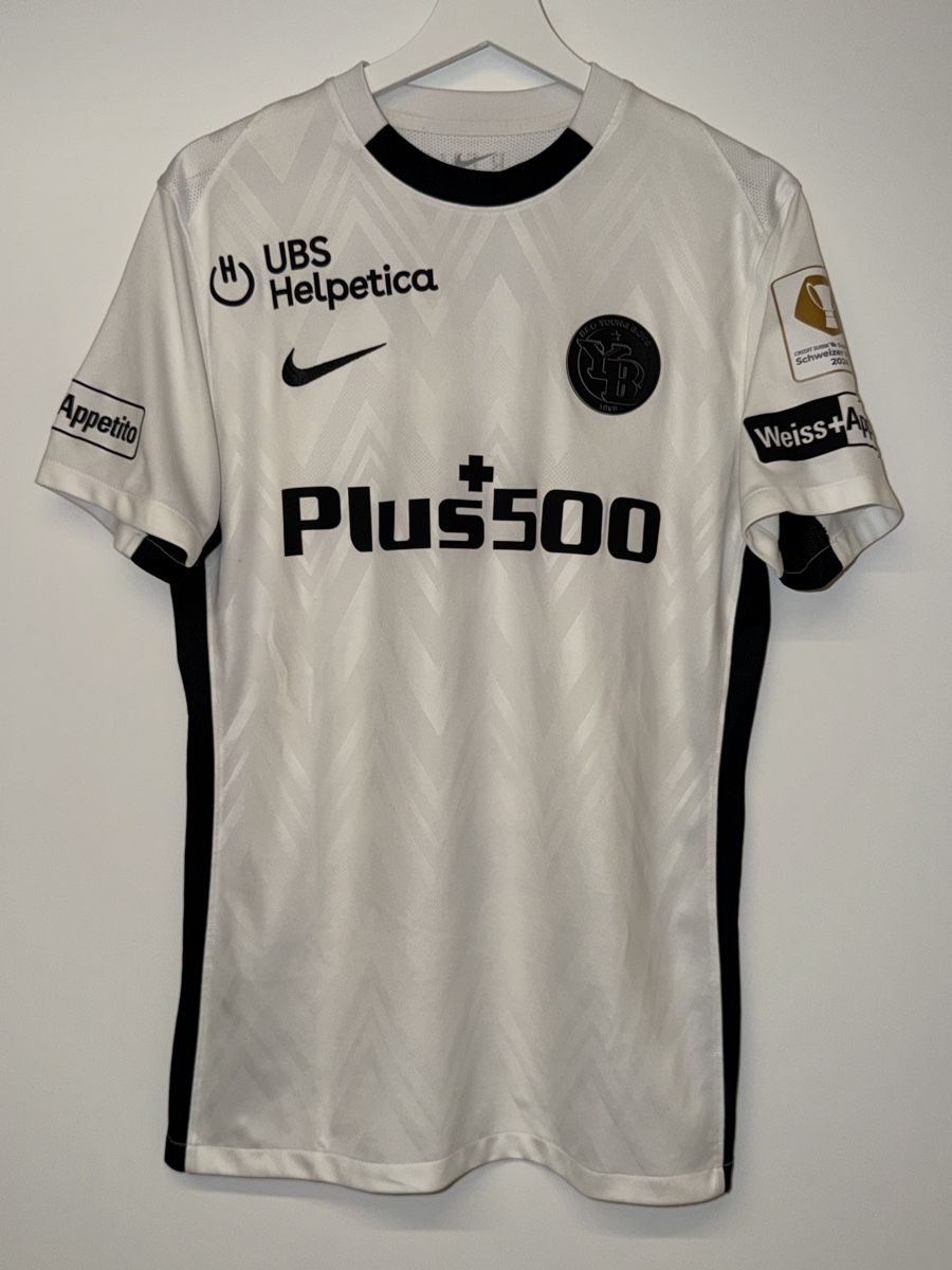 Young Boys Leibchen & Hosen: MatchWorn YB Young boys  – Gebraucht aus Monthey von Daytona90