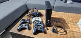 XBOX 360 Schwarz mit 20 Spielen! und 5 Kontrollern!
