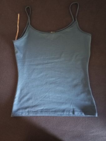 Sommer Top in dunkelblau - ideal für warme Tage!