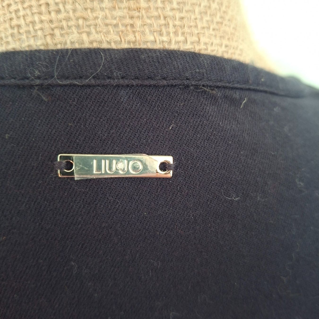 Liu Jo Giacche: LIU JO formschöner Jacket mit Original Aufstecker /Sticker – Usato da Stäfa venduto da meridianum 5