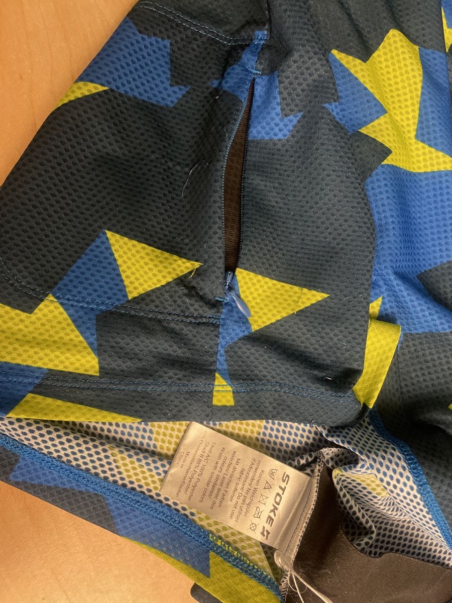 Stoke Scarpe, pantaloni & magliette da ginnastica: Stoke Velo Shirt Gr.152 – Nuovo (secondo la descrizione) da Obergerlafingen venduto da cabo4 2