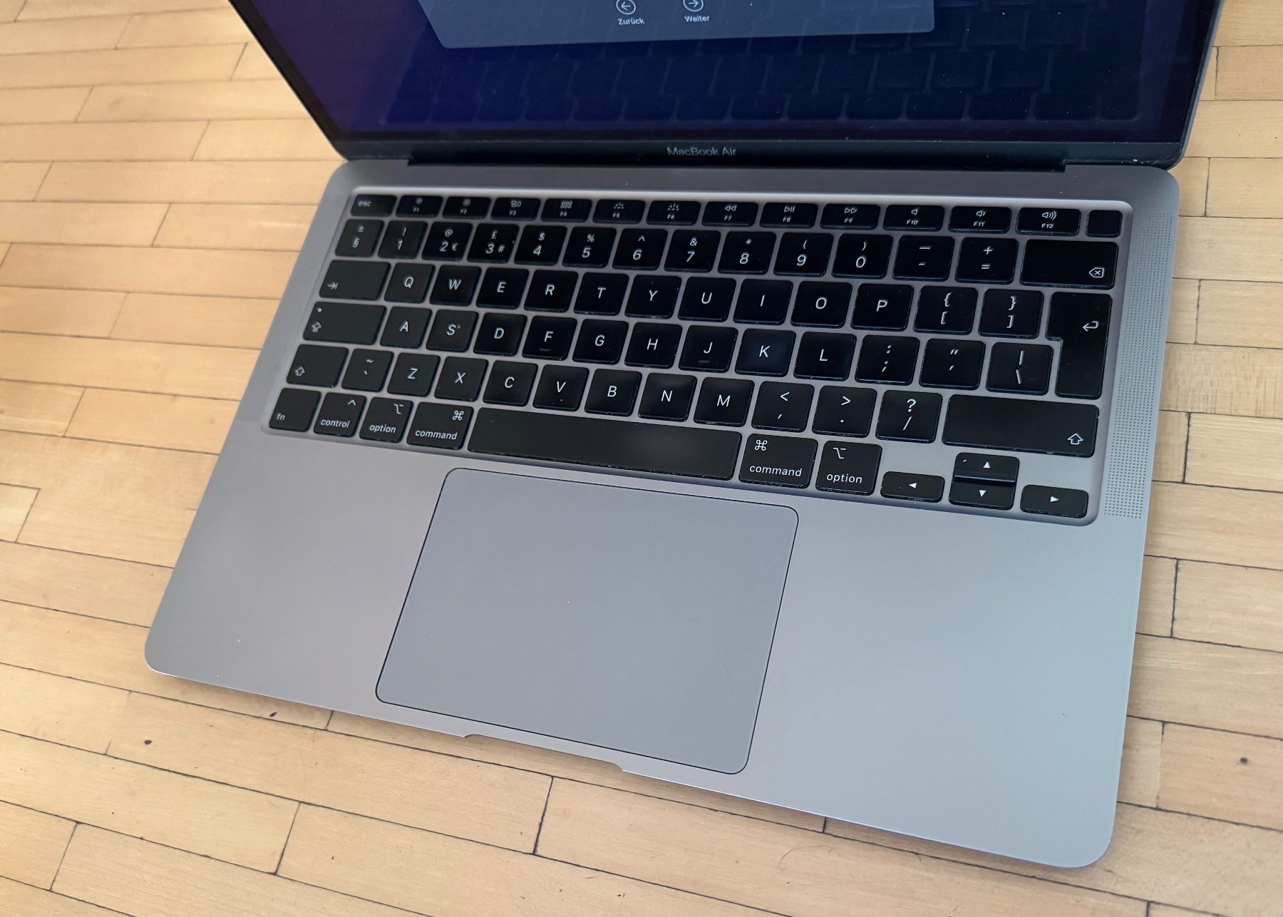 Apple Notebook: MacBook Air 13 Zoll – Difettoso da Adliswil venduto da Busys 1