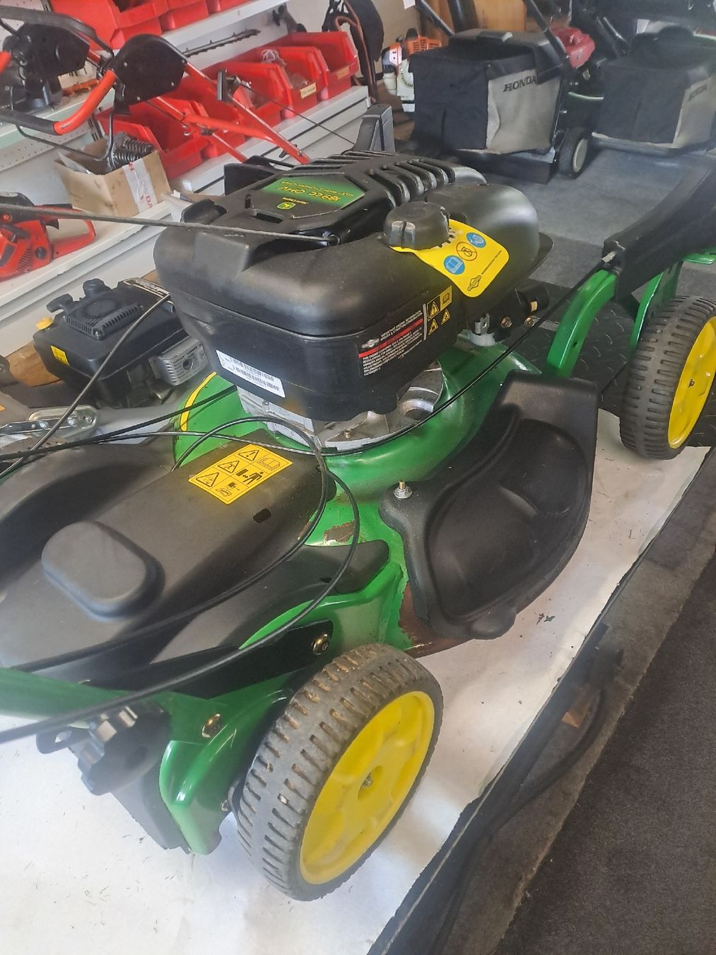 John Deere Tagliaerba: John Deere JS63VC Rasenmäher – Usato da Bilten venduto da Zschweiz 6
