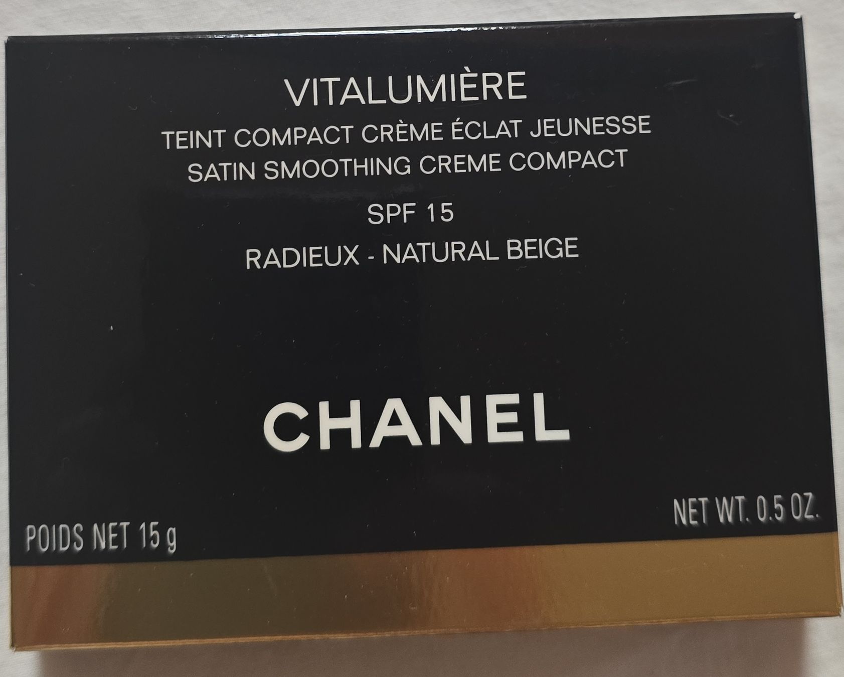 Chanel Make-up: CHANEL VITALUMIÈRE TEINT COMPACT SPF 15 BEIGE – Nuovo e nell'imballaggio originale da Martigny venduto da zin_y9tt