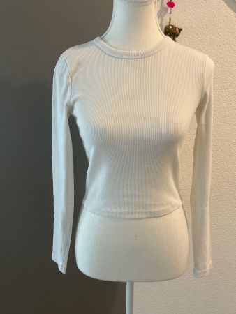 Damen Rippen Langarmshirt weiss von Bershka Gr. S